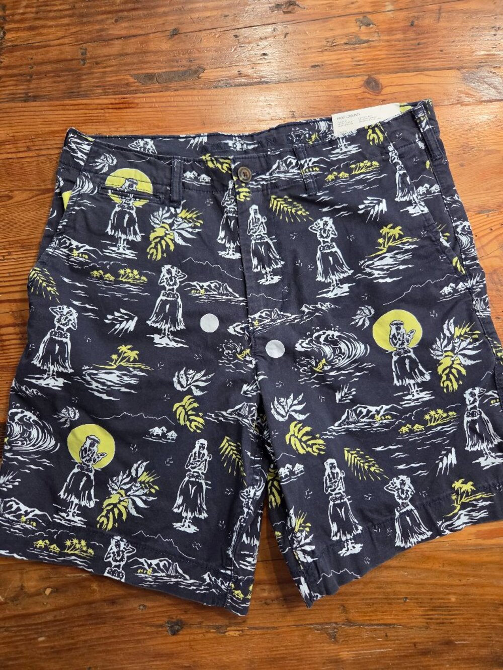 Men’s American Eagle Next Level Flex Shorts Size 32 Black 8" Inseam Tropical New